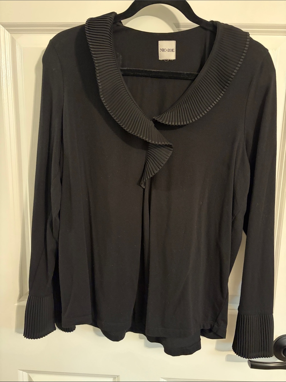 NIC+ZOE Black Long Sleeve Top with Pleated Collar